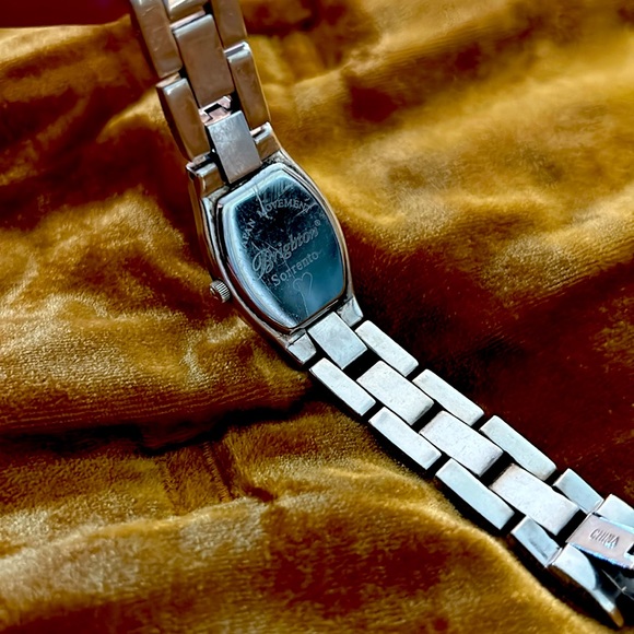 Brighton watch (only needs a new battery!) great condition! - Picture 3 of 3